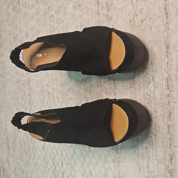 Zara Limited Edition Leather Studded Platform Clog Sandal - Picture 10 of 12